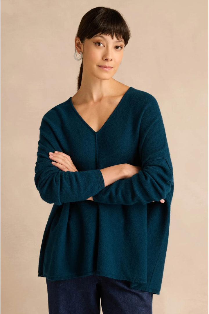 MERINO WOOL V NECK JUMPER
