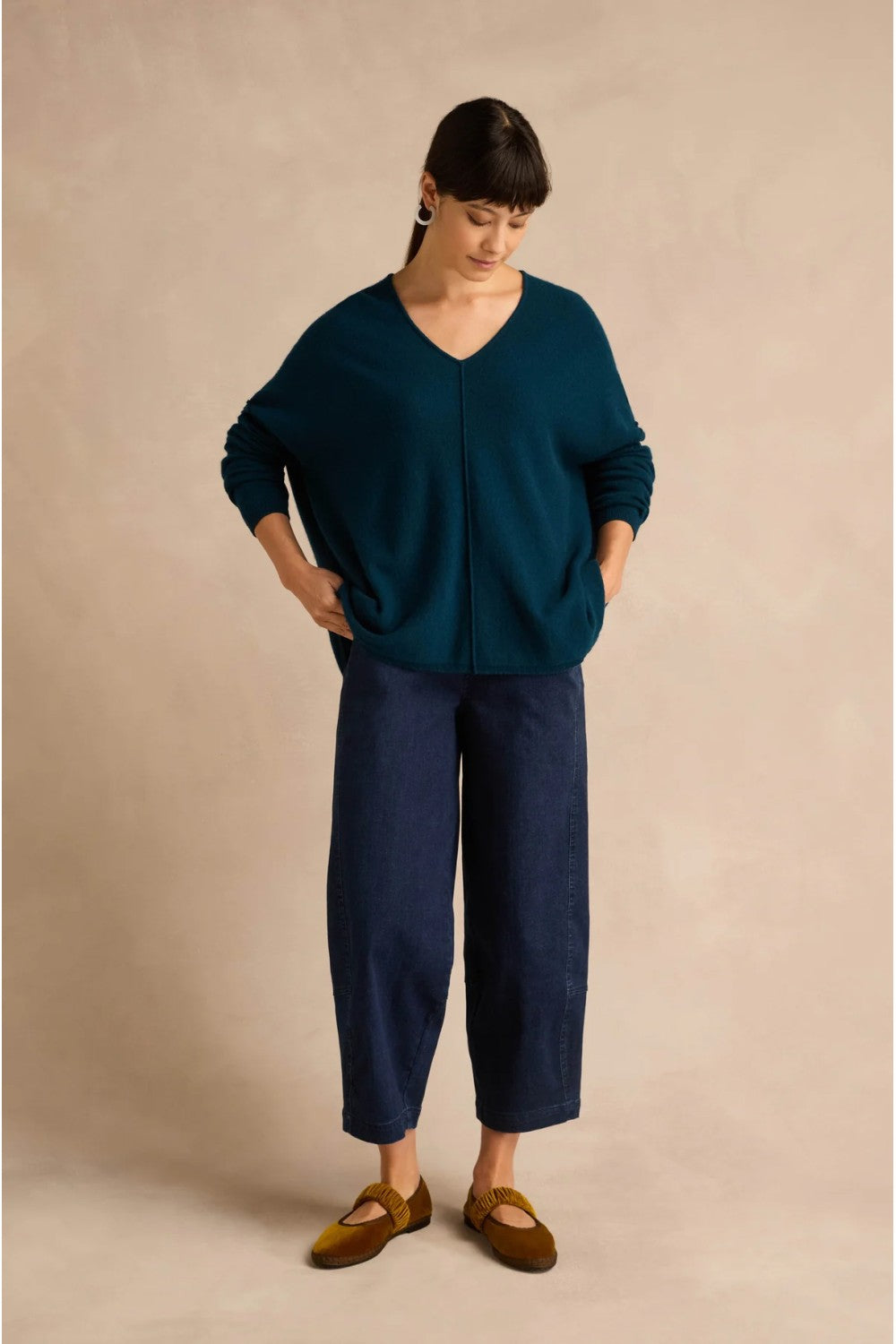 MERINO WOOL V NECK JUMPER