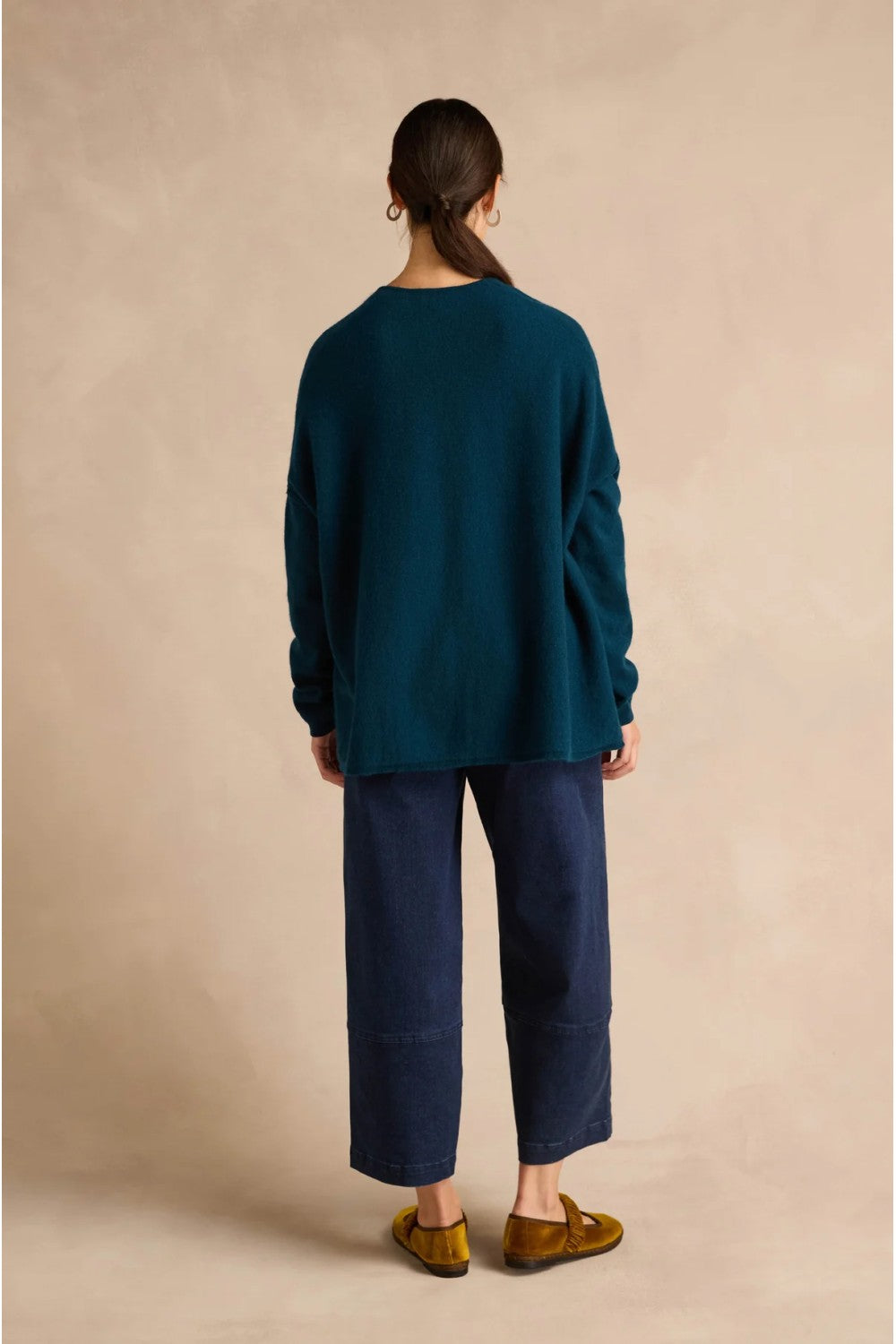MERINO WOOL V NECK JUMPER