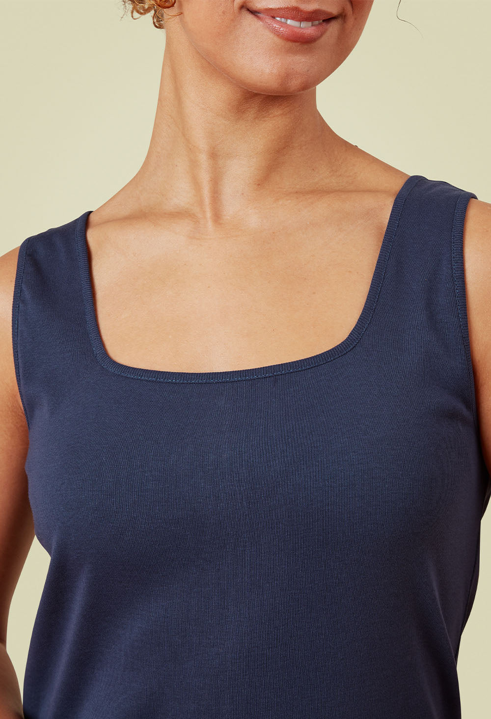 SAREN VEST