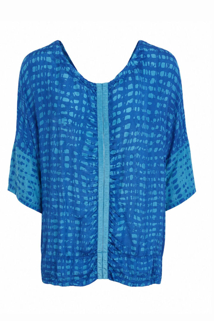 GRAPHIC PRINT TOP