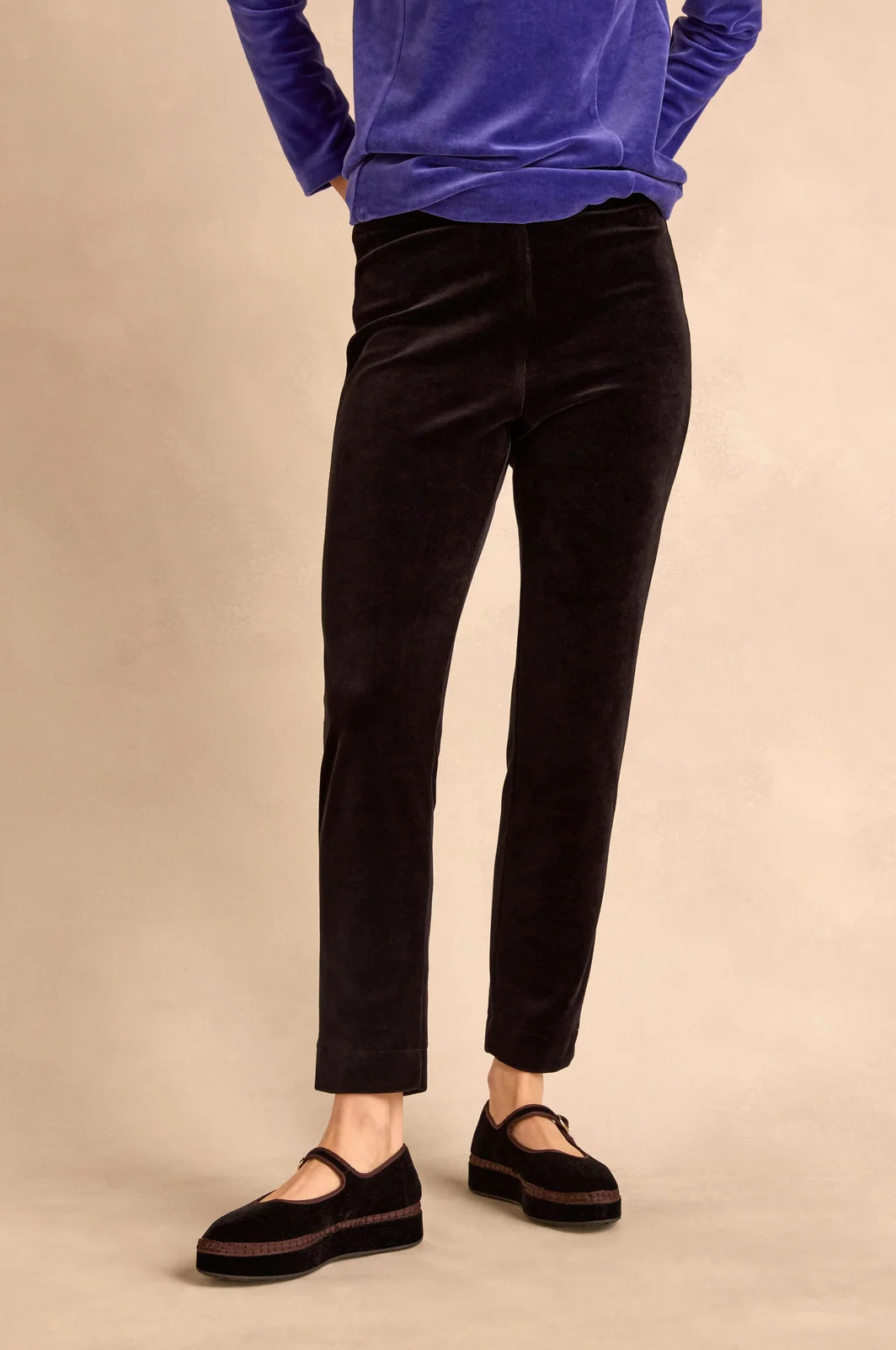 VELVET SLIM TROUSER