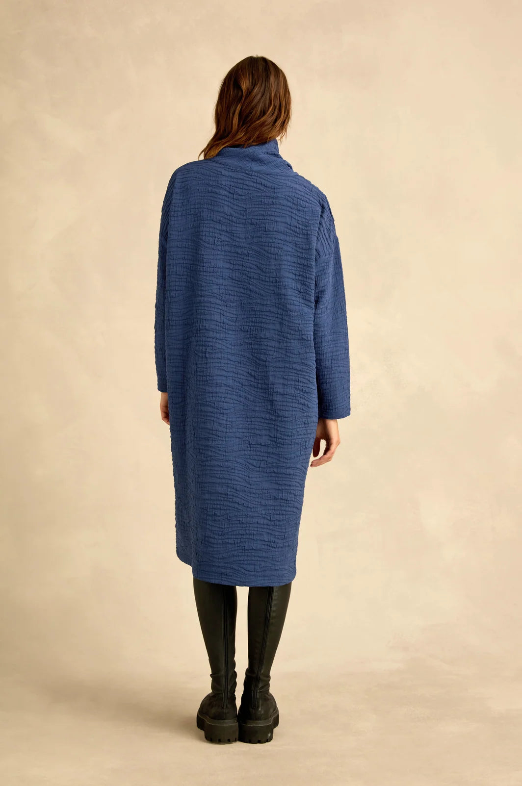WAVE TEXTURED CRINKLE DRESS