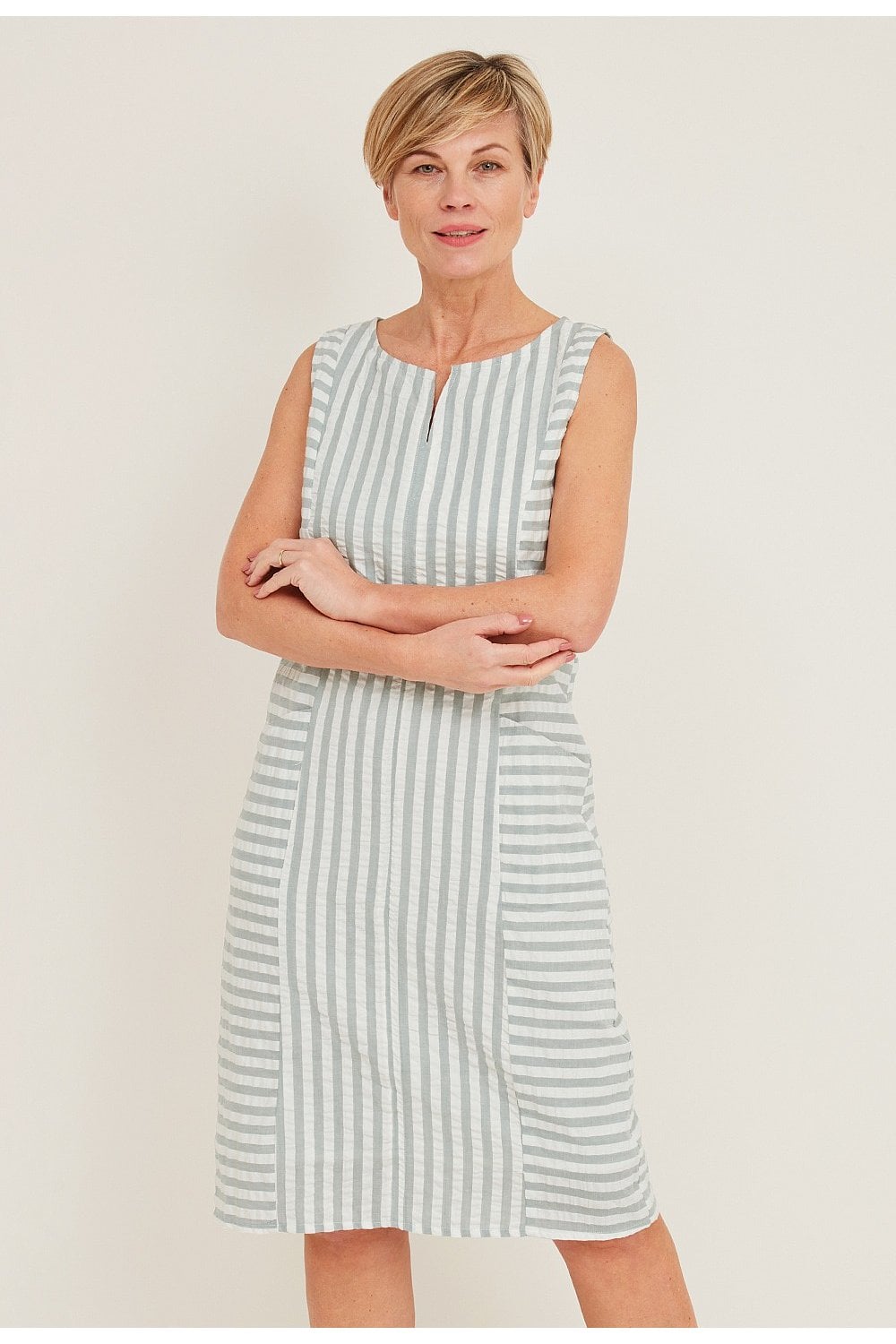 DARIA SLEEVELESS  DRESS | COL=DUSTY GREEN