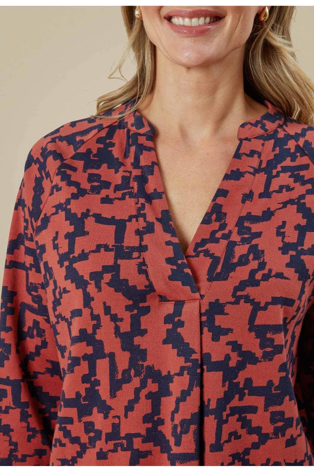 DILLY MAZE PRINT TOP | COL=PICANTE