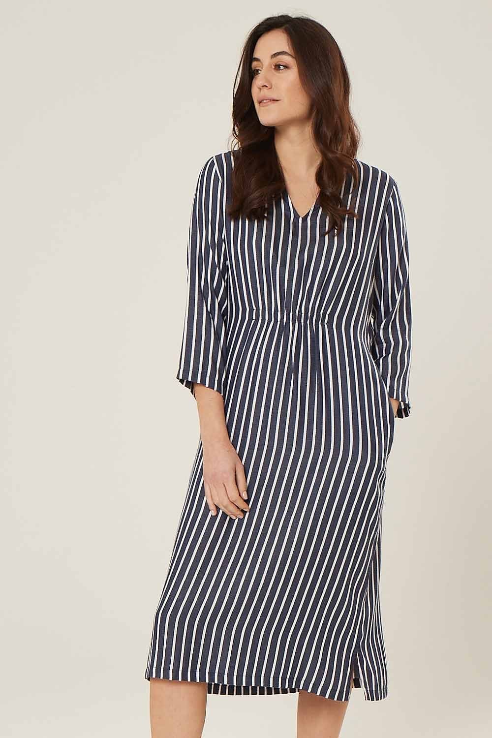 GRETA DRESSS | COL=NAVY/WHITE