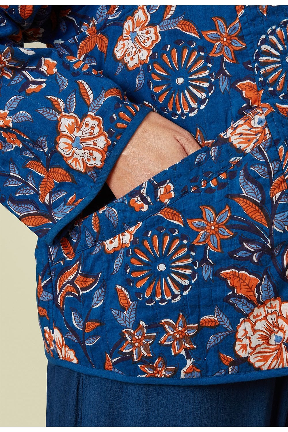 INDRED QUILTED REVERSIBLE JACKET | COL=RED ORANGE