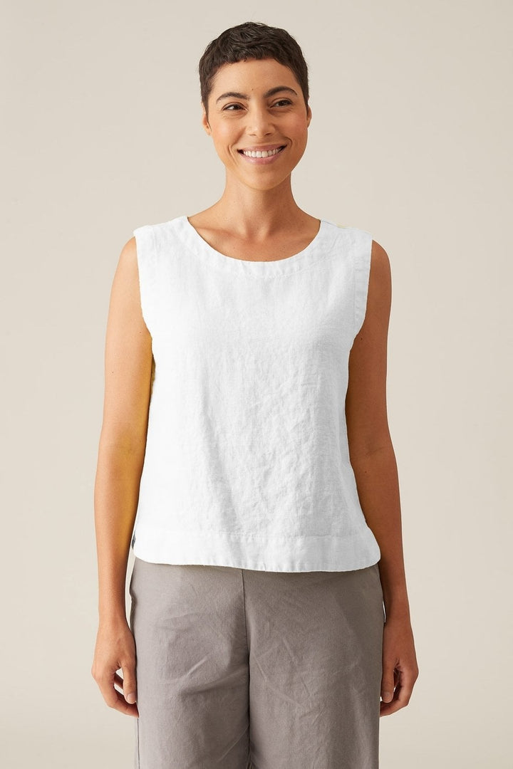 SHELL SLEEVELESS TOP