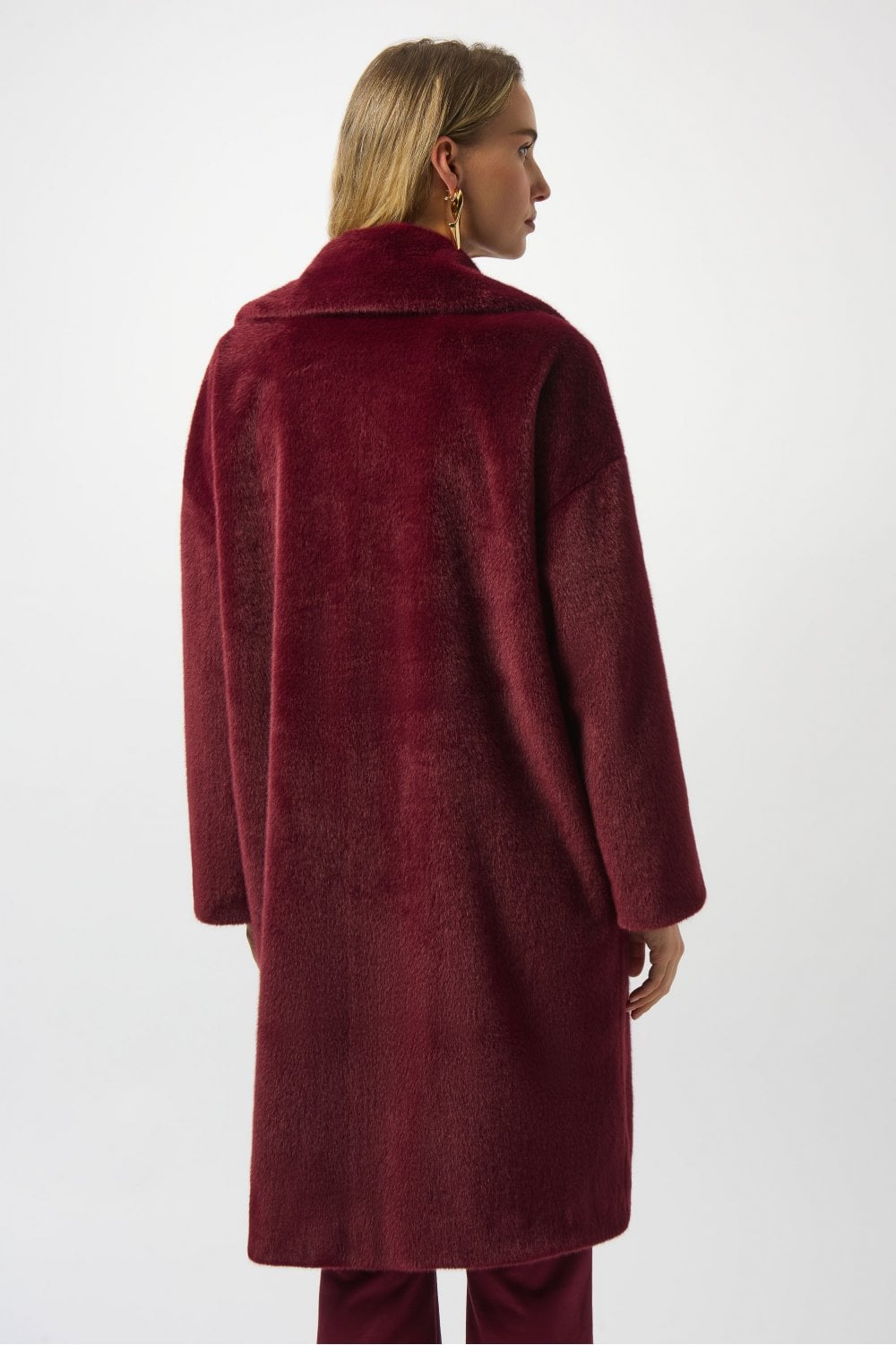 FAUX FUR COAT | COL=MERLOT