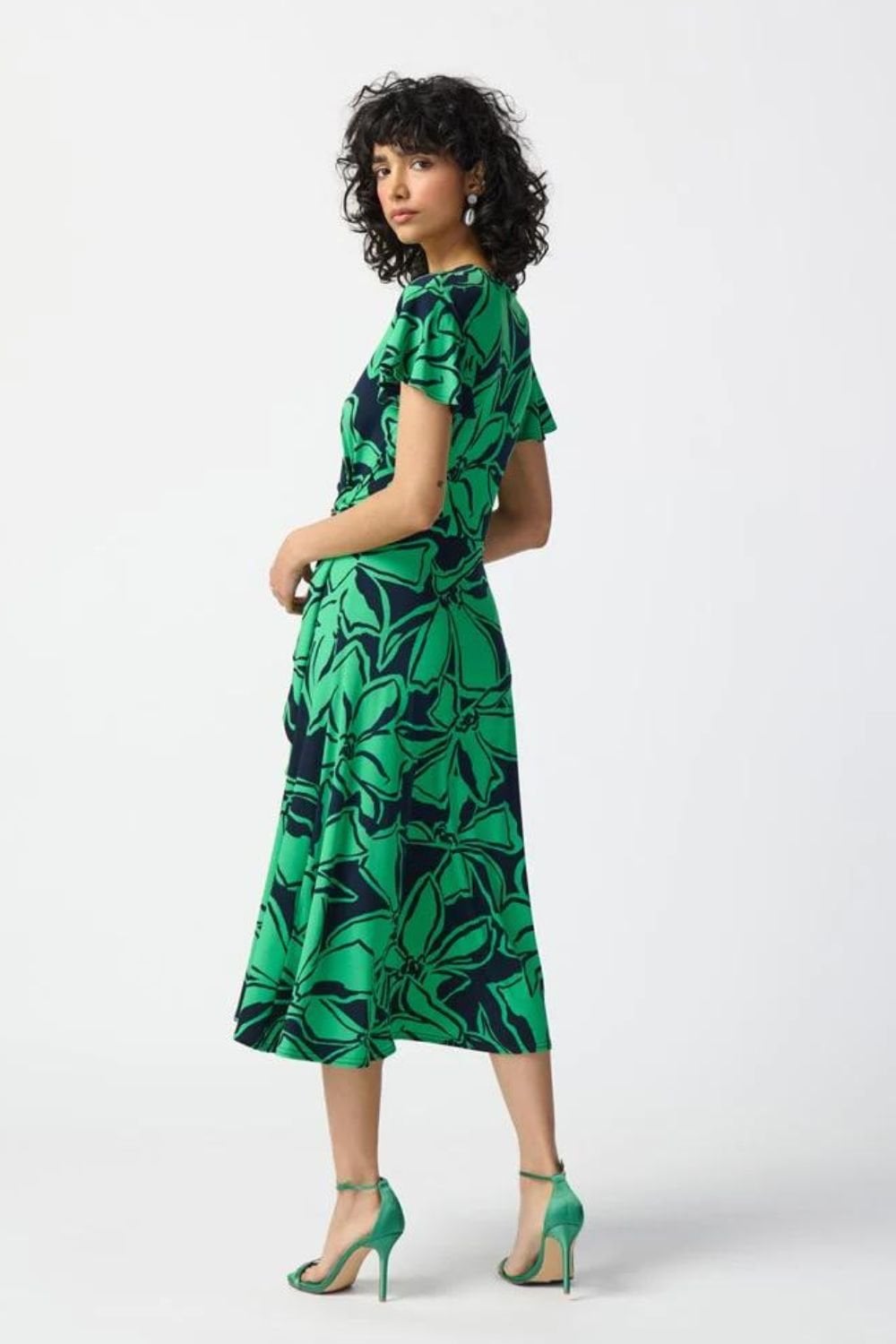 241052-GREEN-12