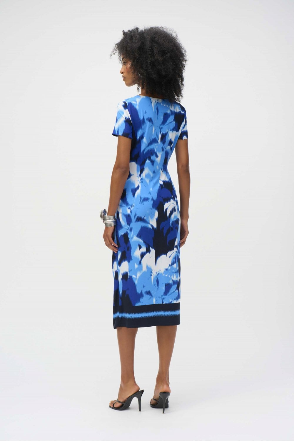 252179-BLUE-14