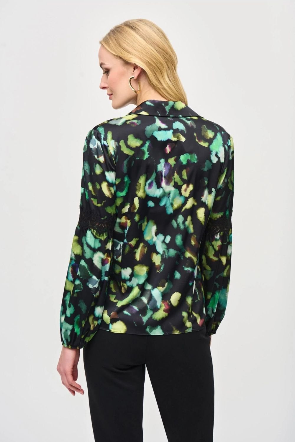 SATIN ABSTRACT PRINT BUTTON DOWN BLOUSE | COL=MULTI