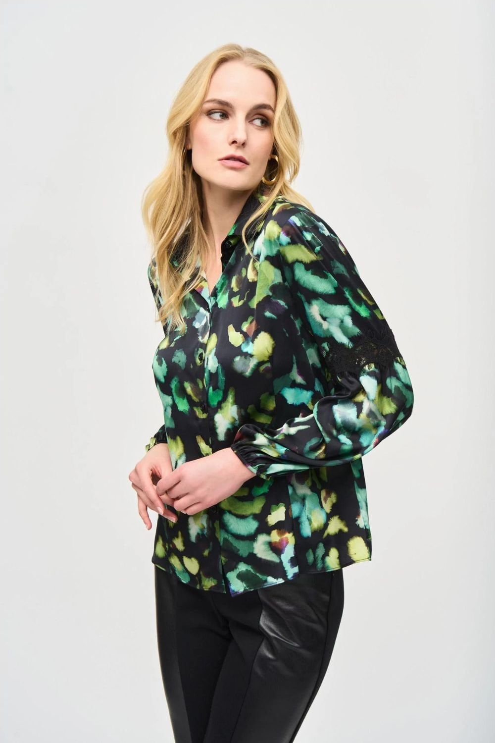 SATIN ABSTRACT PRINT BUTTON DOWN BLOUSE | COL=MULTI