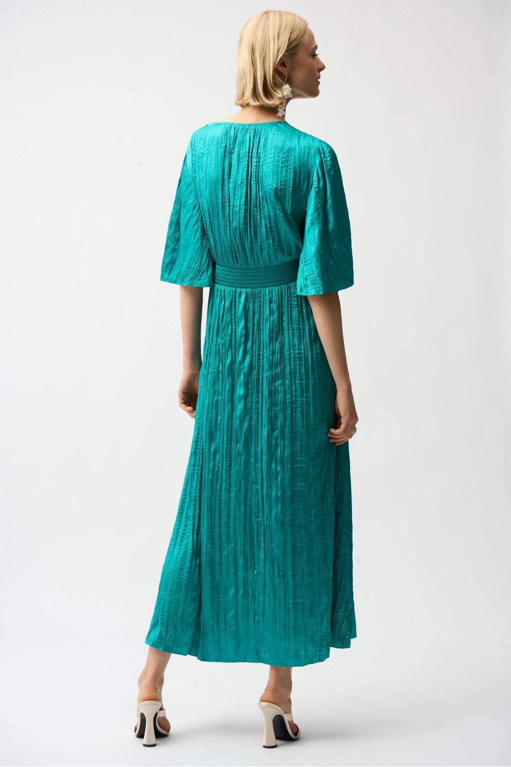 SATIN FIT AND FLARE PLEATED MIDI DRESS | COL=OCEAN