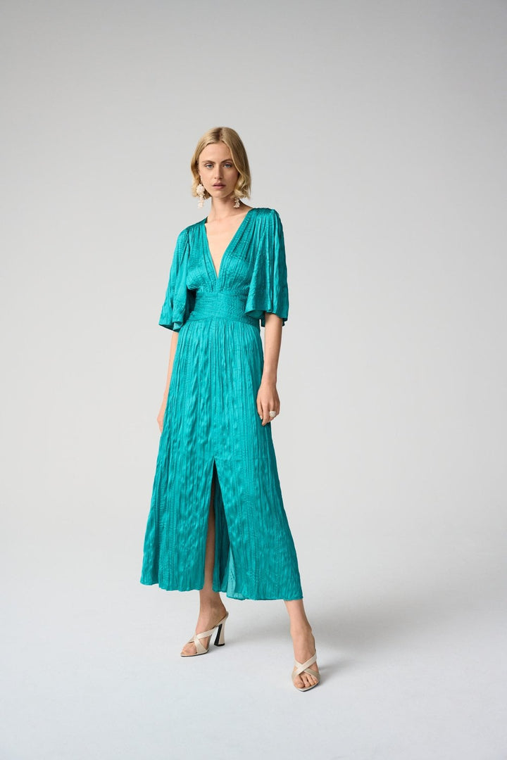 SATIN FIT AND FLARE PLEATED MIDI DRESS | COL=OCEAN