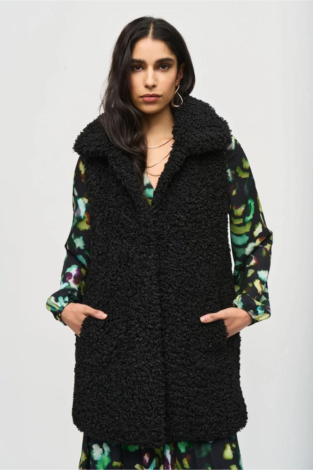 SHEARLING OVERSIZED GILET | COL=BLACK