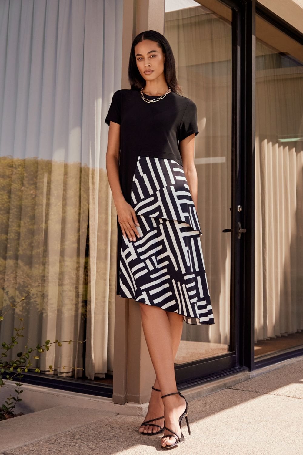 TEIRED A-LINE DRESS | COL=BLACK