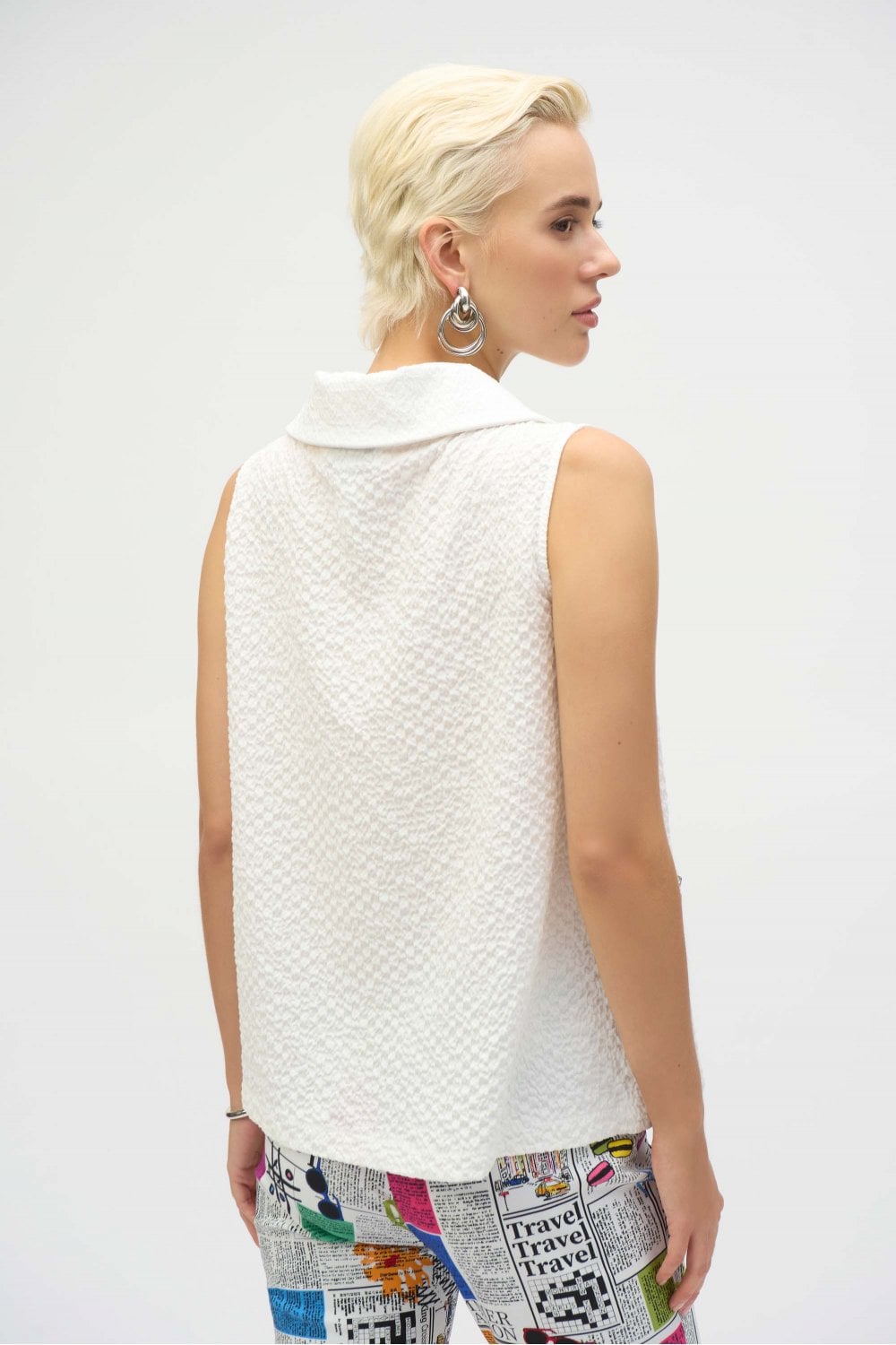 252211-WHITE-10