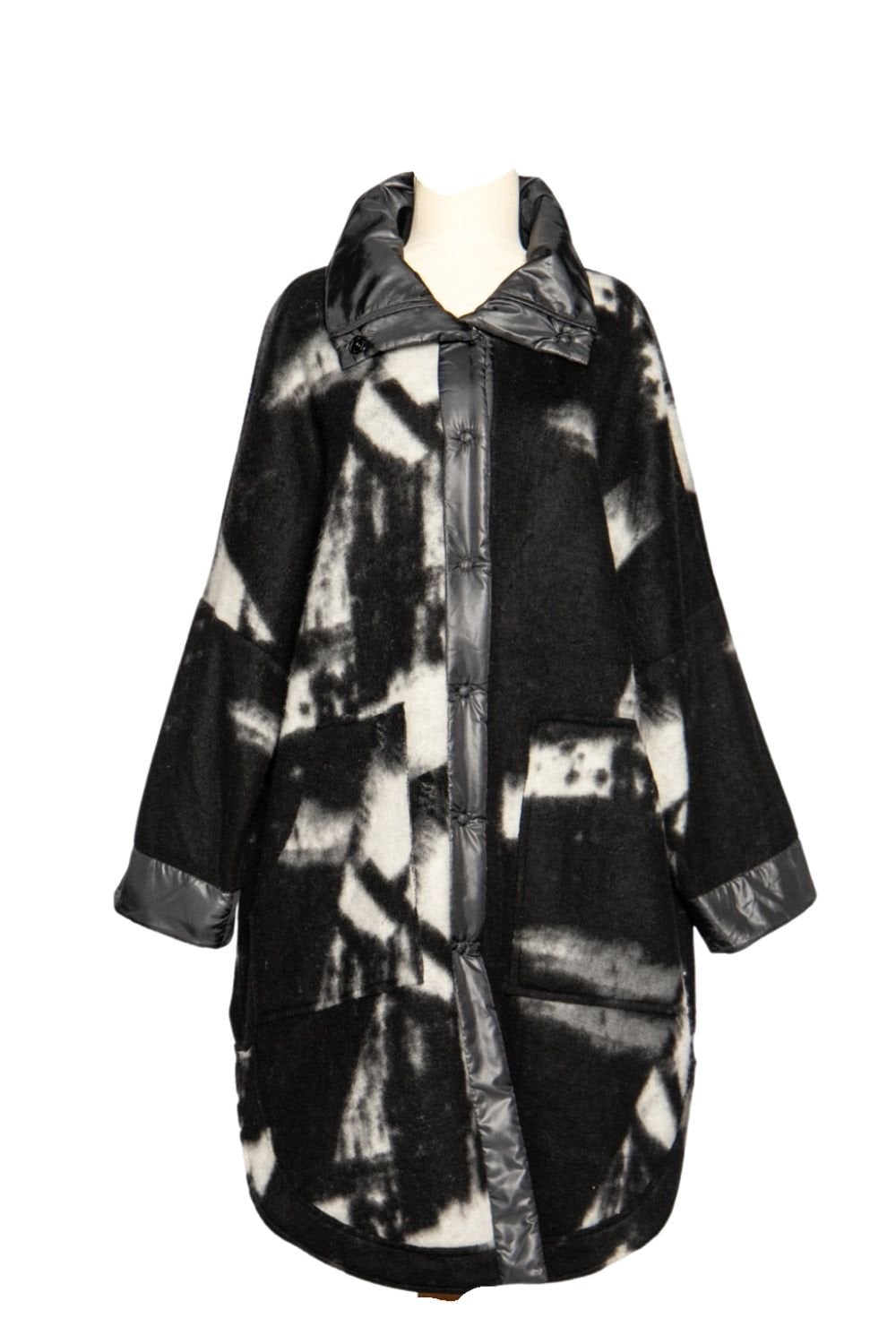 OVERSIZED BLURRED GRAPHIC COAT | COL=MIX