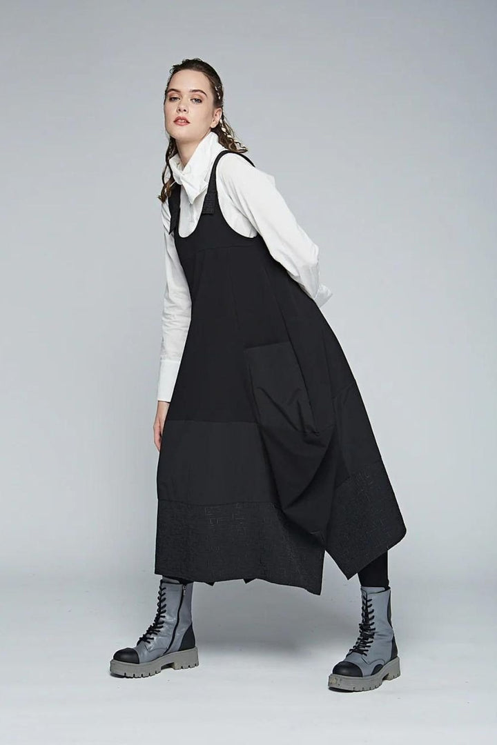 SLEEVELESS DRESS | COL=BLACK