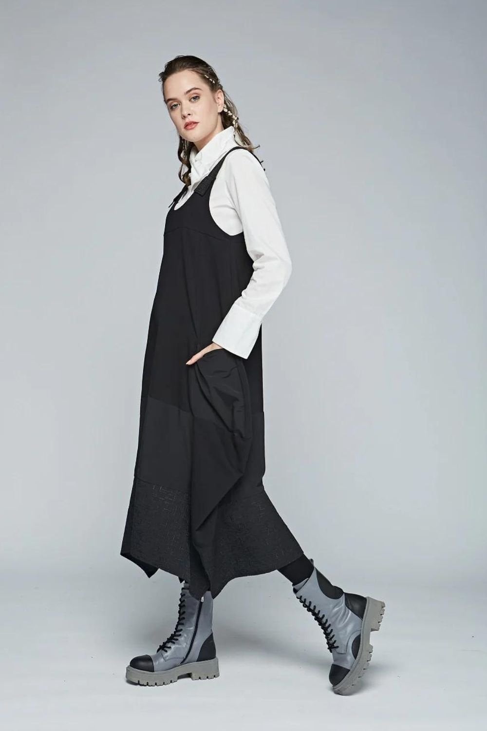 SLEEVELESS DRESS | COL=BLACK