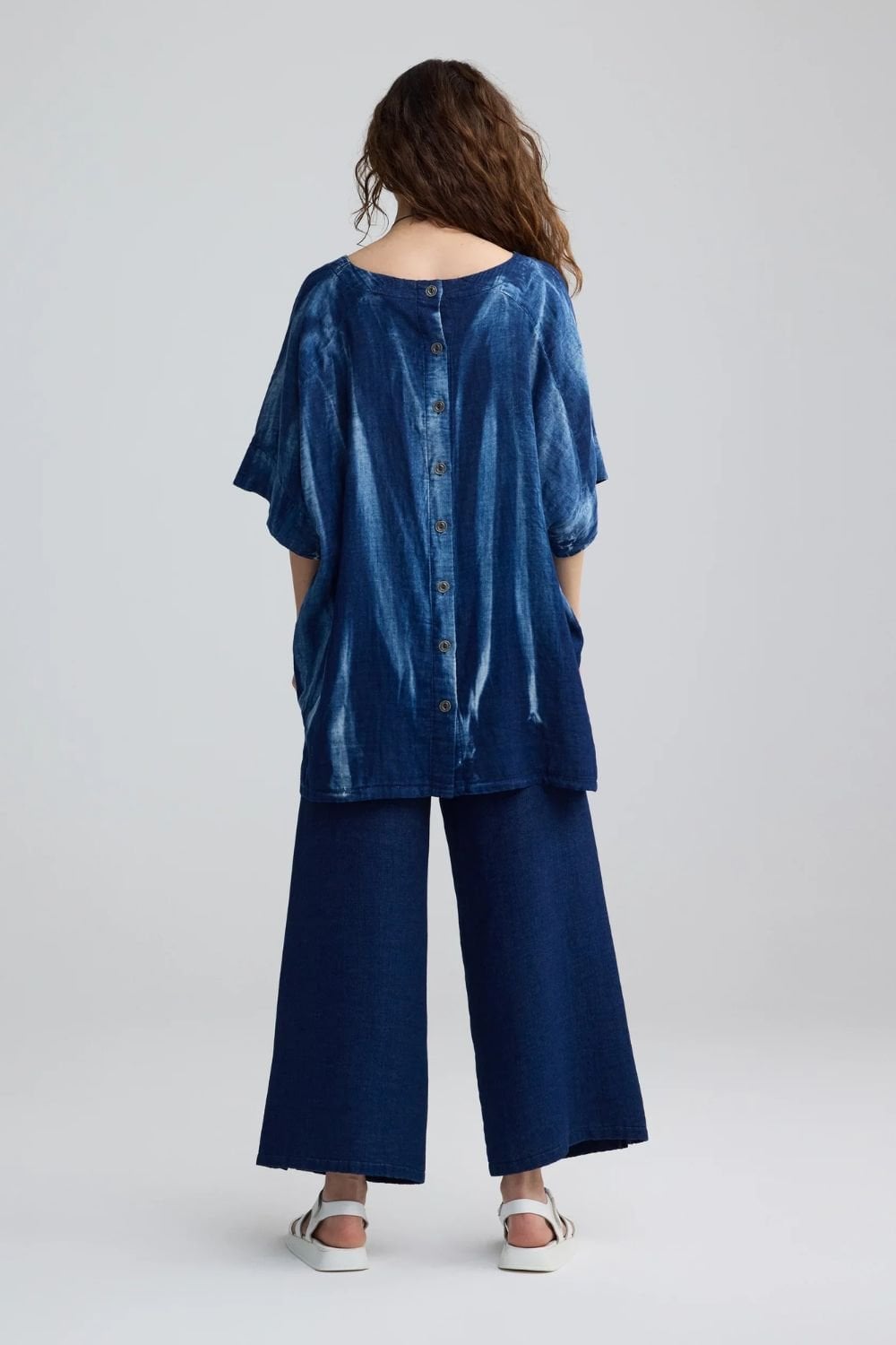 SOFT DENIM WASH TOP | COL=CANDY SKY