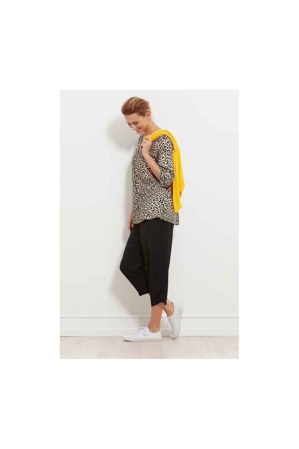 KATA TOP | COL=SAND