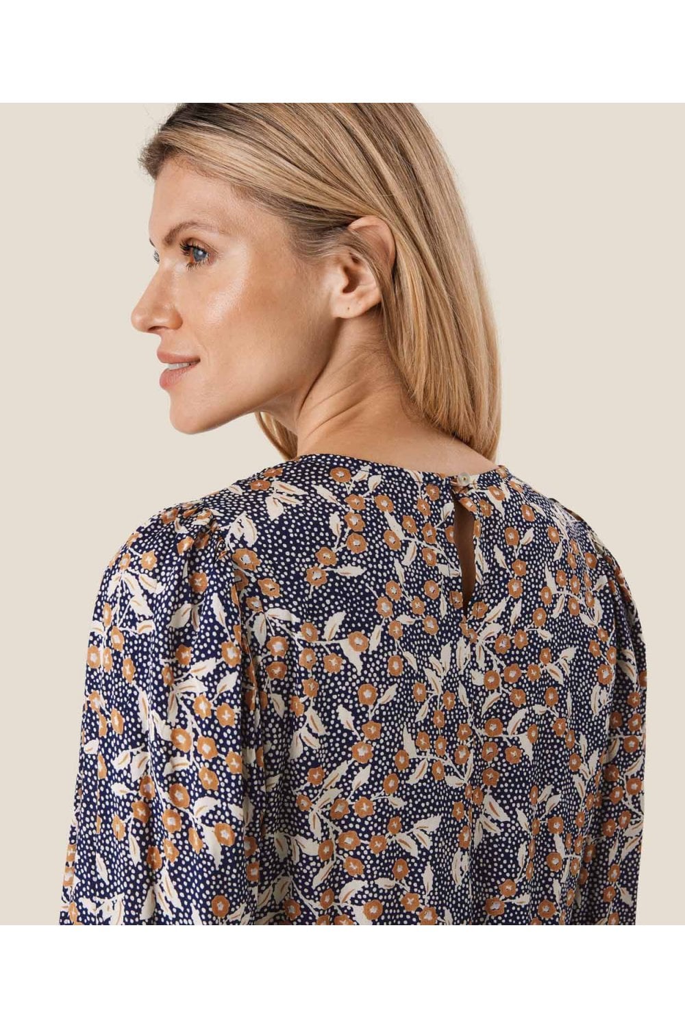 1006884-MARIT-XL