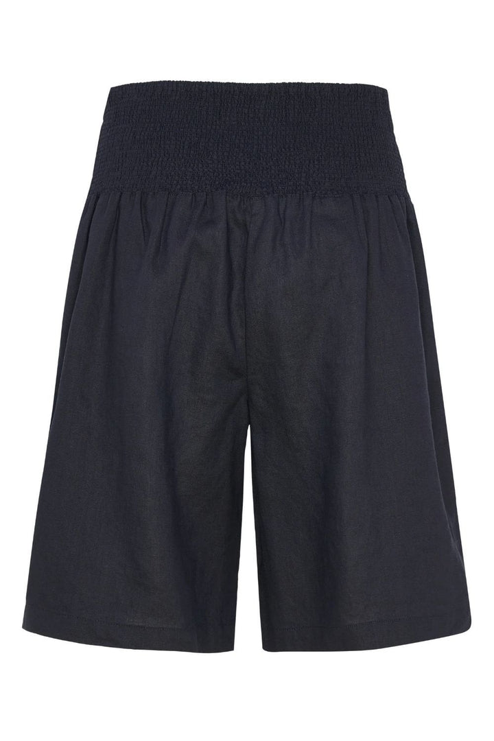 PINNJA SHORTS | COL=NAVY
