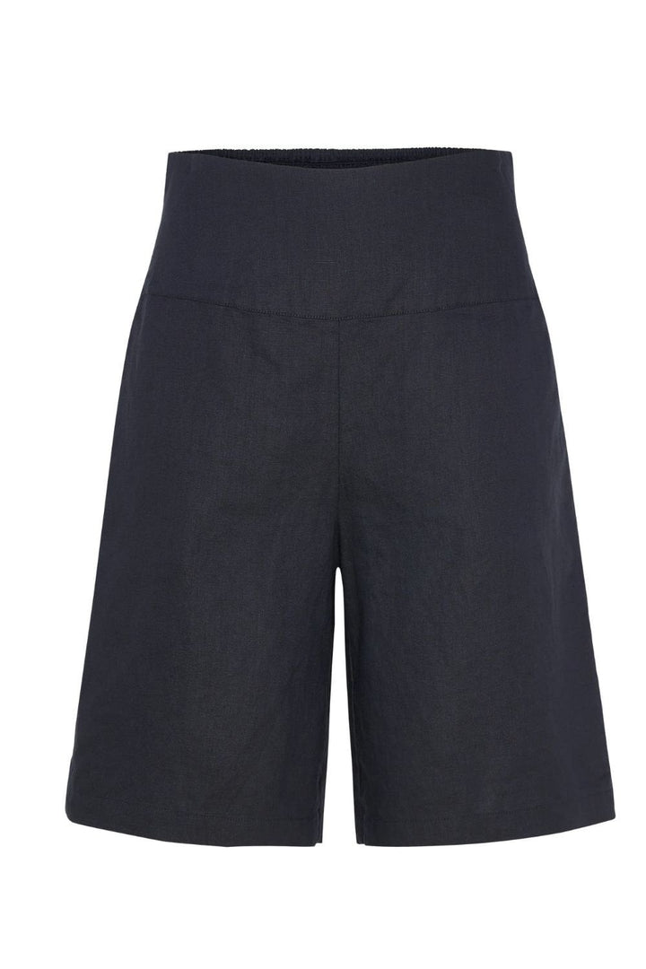 PINNJA SHORTS | COL=NAVY