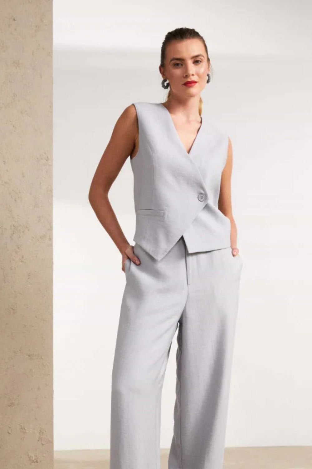 ASYMMETRIC STYLE WAISTCOAT | COL=SILVER