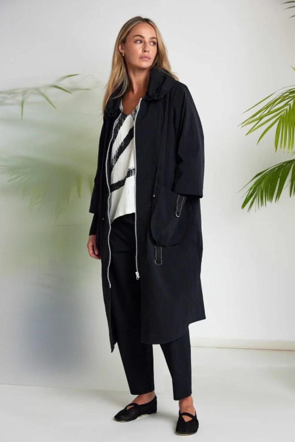 HOODED COAT WITH D RIM TRIM | COL=FRENCH BLUE