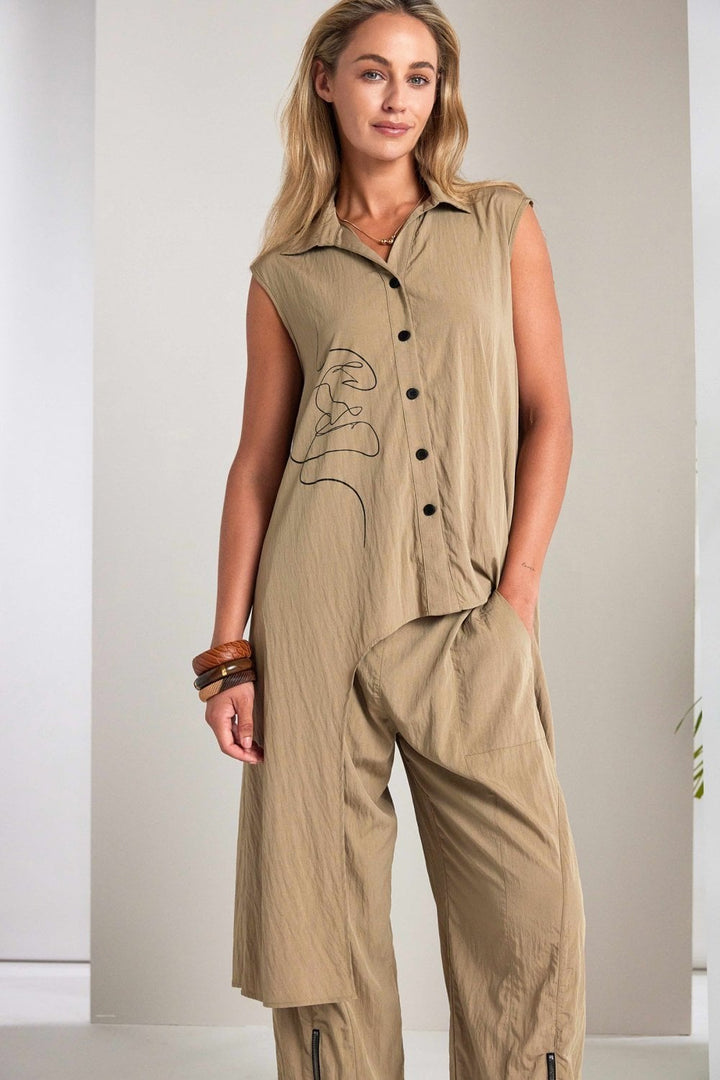 PLACEMENT PRINT TOP WITH LONG SIDE PANELS | COL=TAN