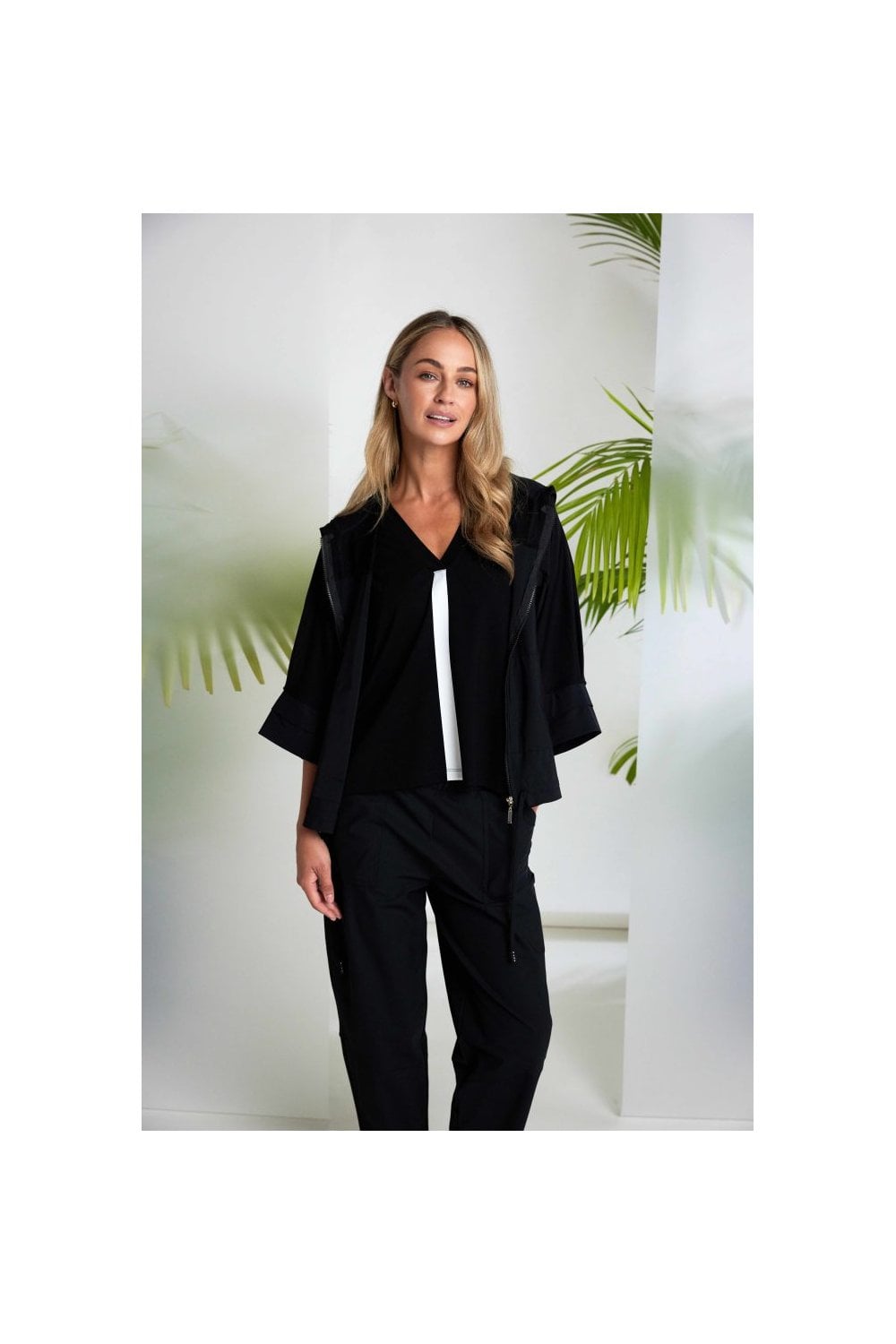 SLIM LEG TROUSER WITH PATCH POCKET | COL=BLACK