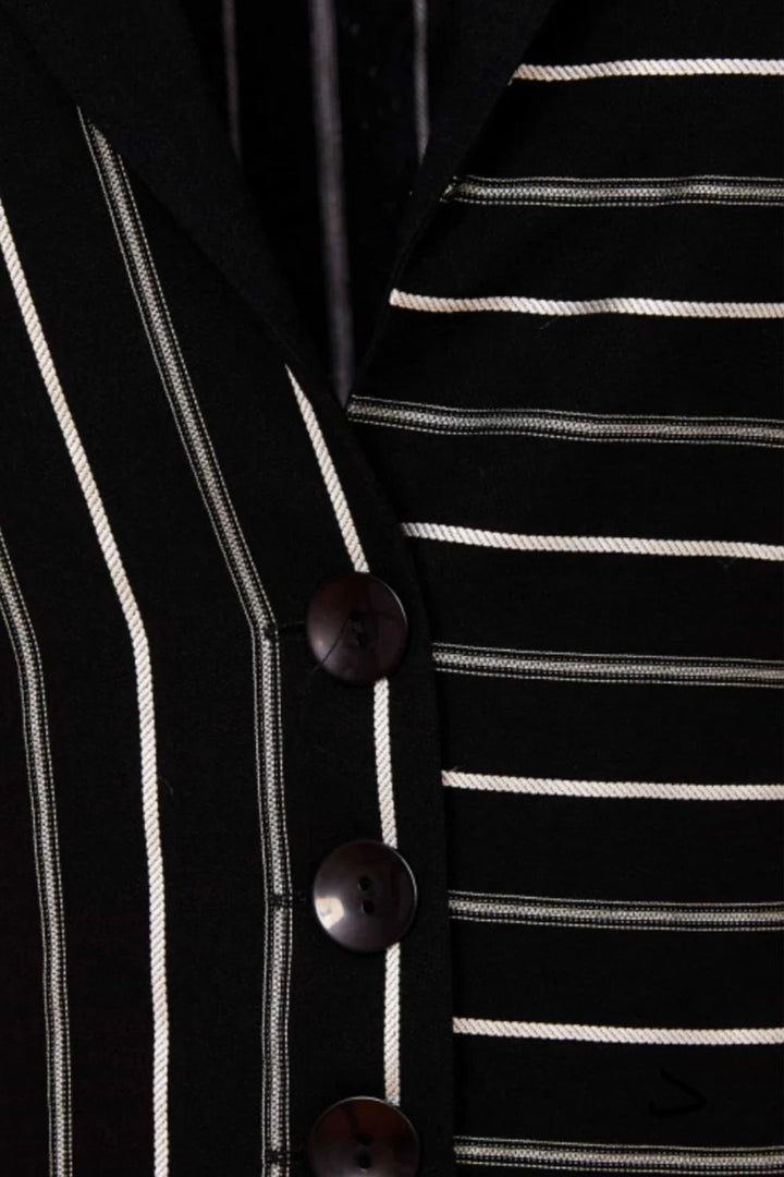 STRIPE WAISTCOAT WITH CONTRAST COLLAR | COL=BLACK/WHITE