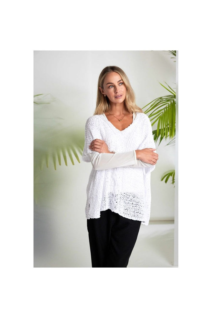 V NECK WAFFLE EFFECT KNIT | COL=WHITE