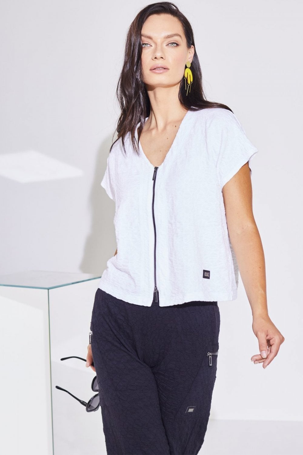 NAS24238-WHITE-4