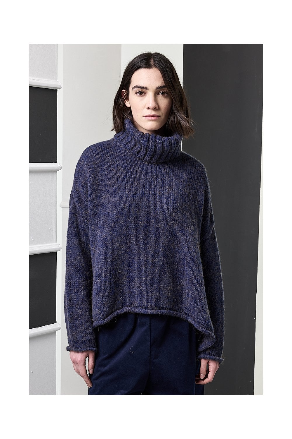 TURTLENECK SWEATER | COL=BLUE
