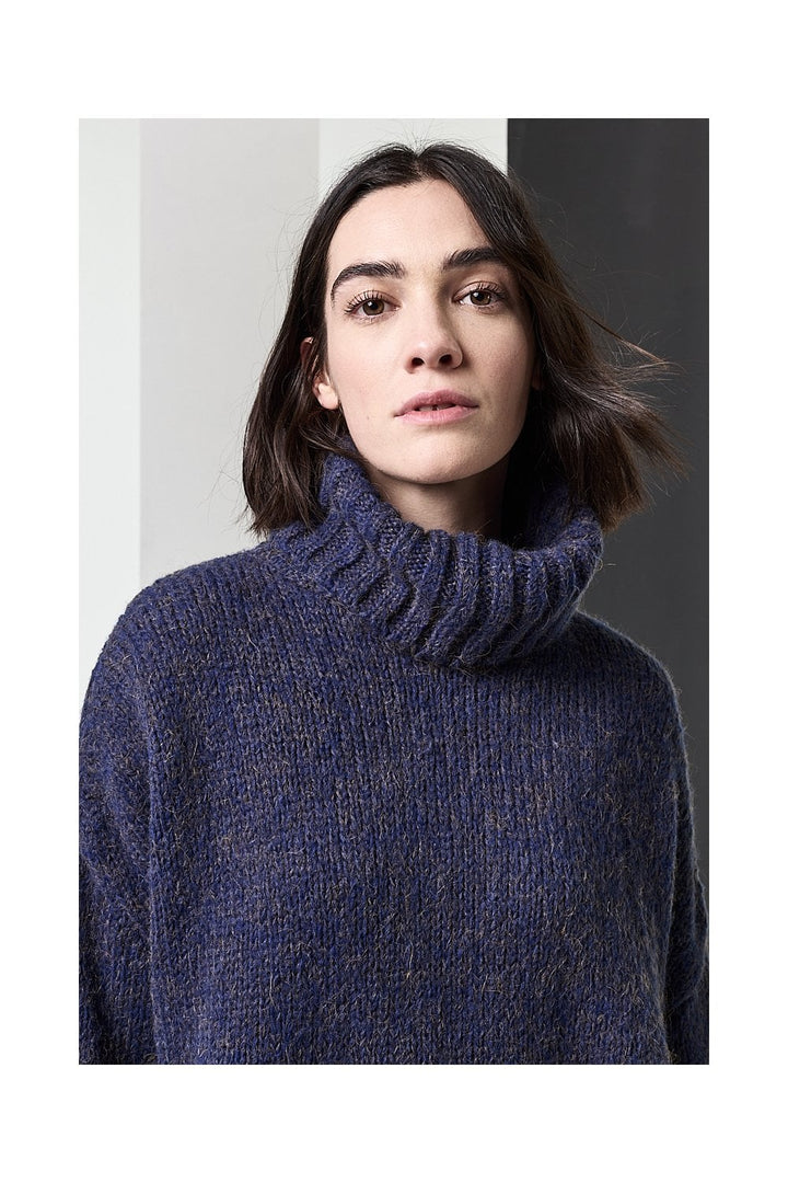 TURTLENECK SWEATER | COL=BLUE