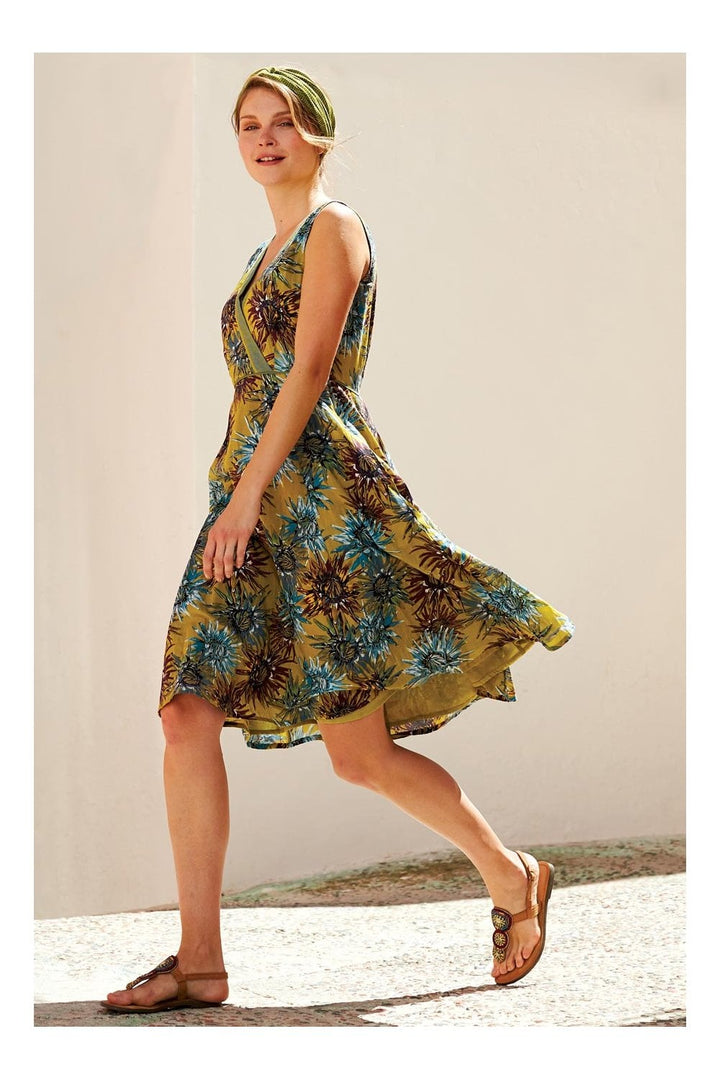 FIT AND FLARE DRESS | COL=AVOCADO