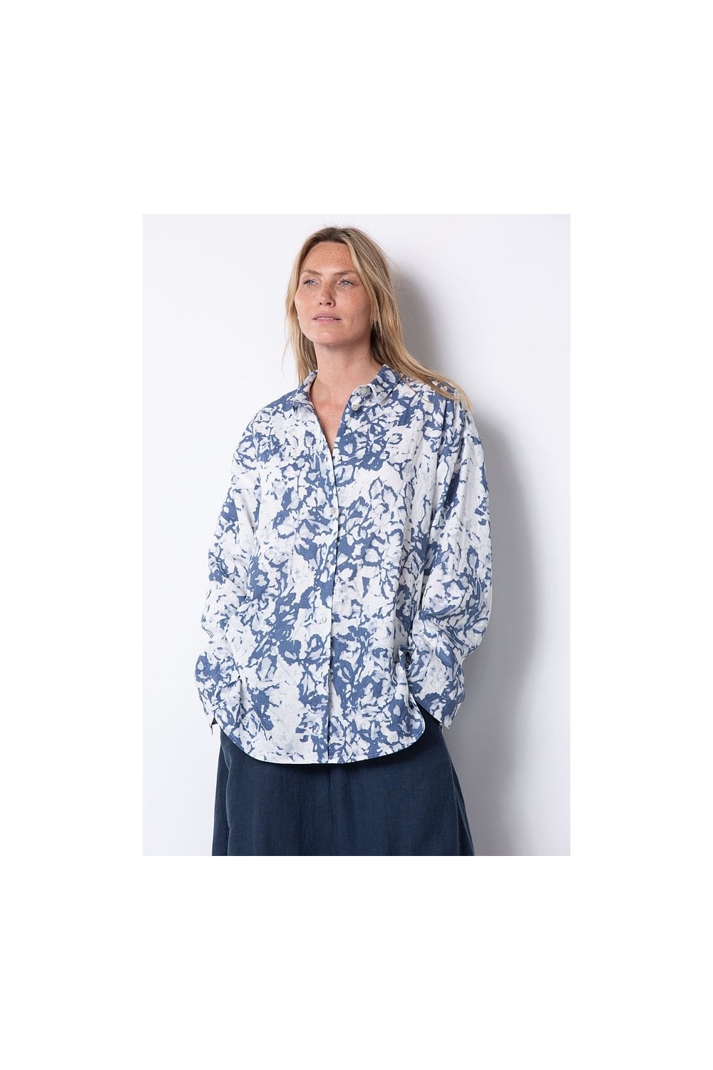 GARDEN PRINT TOP | COL=DENIM