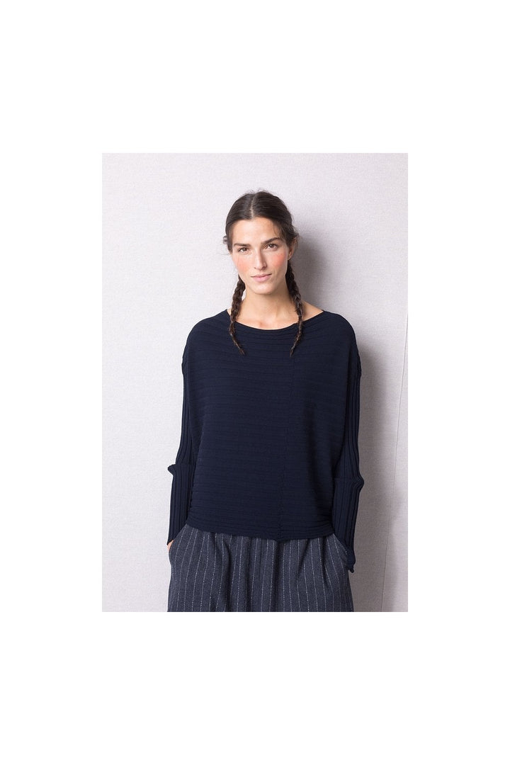 10240713047-NAVY-3