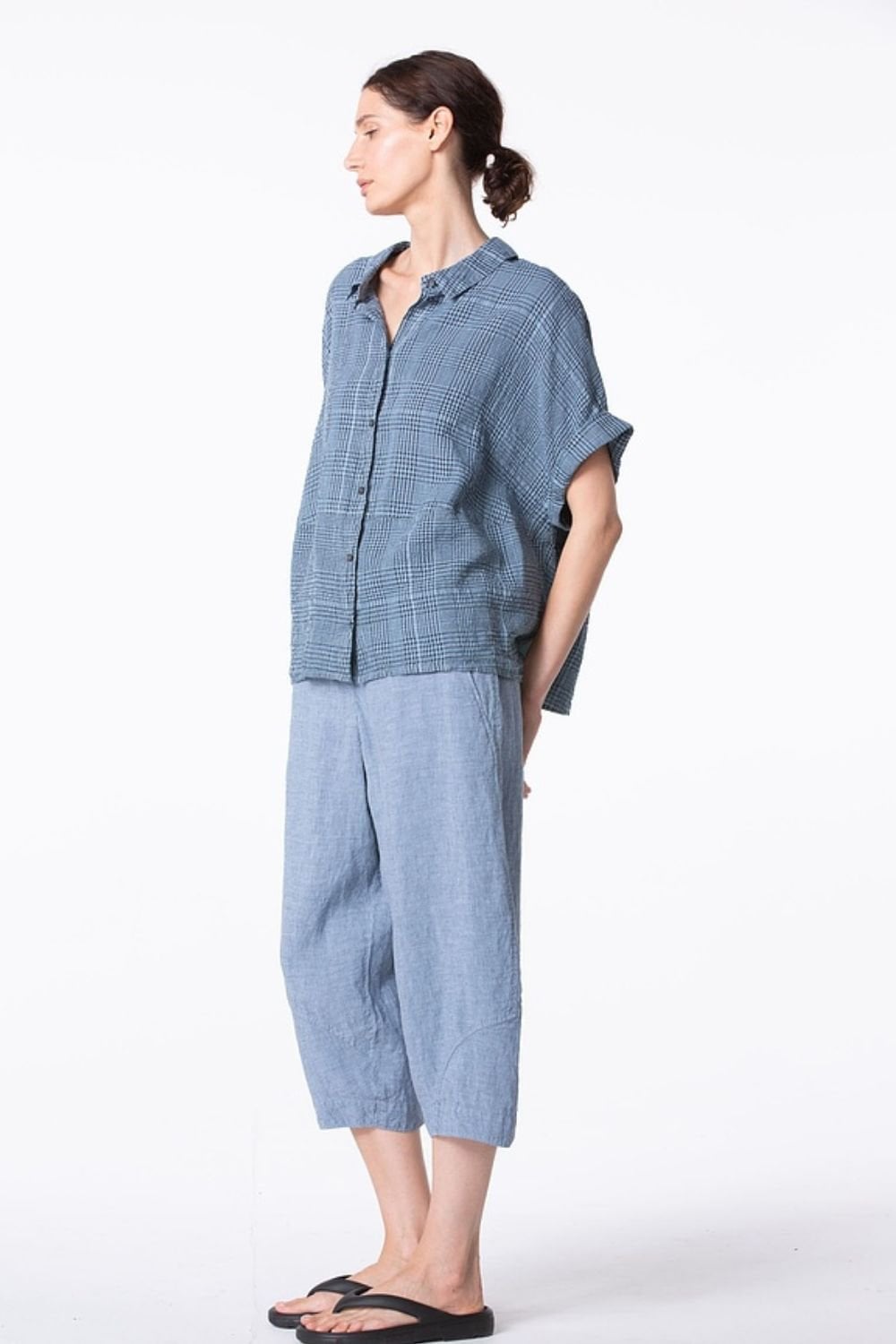 PURE LINEN CROPPED TROUSERS | COL=AIR