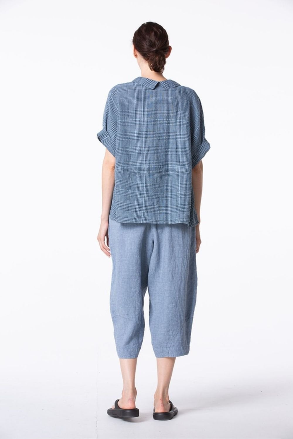 PURE LINEN CROPPED TROUSERS | COL=AIR
