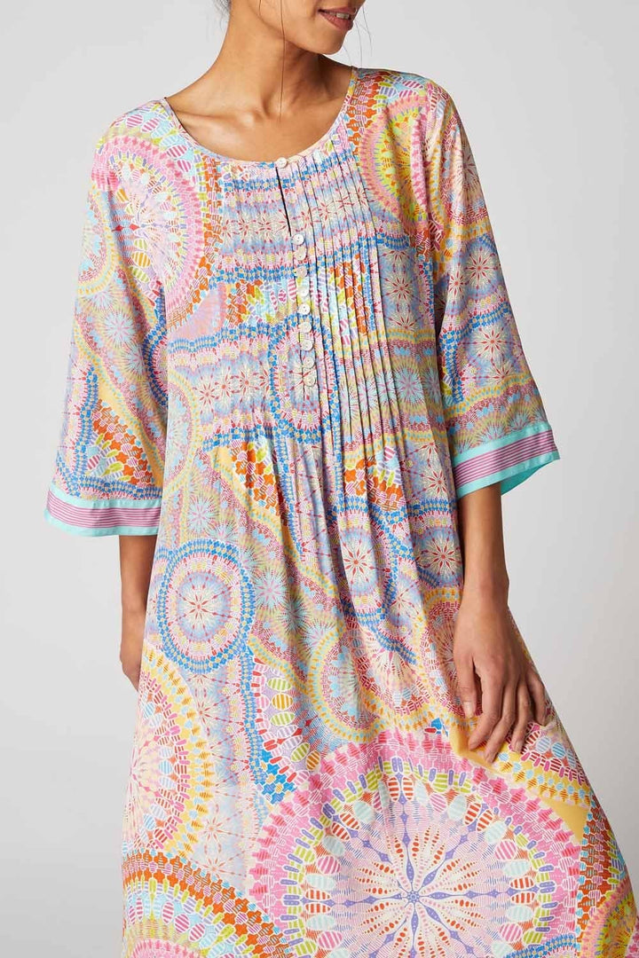 CIRCLE MANDALA PLEAT FRONT DRESS | COL=MULTI