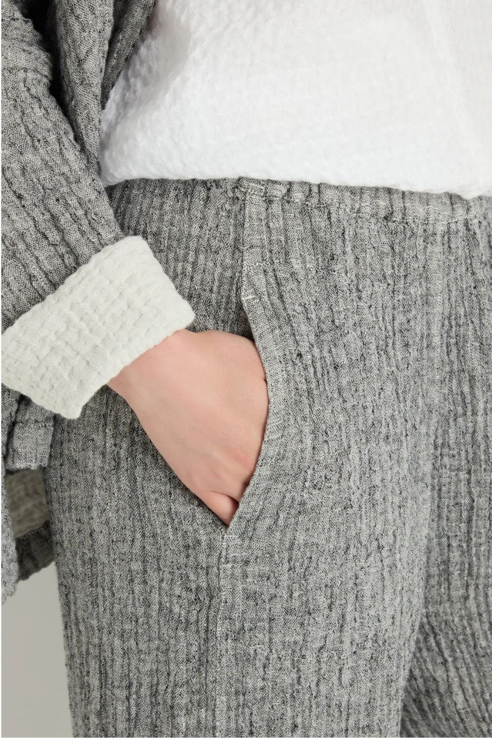 CRINKLE DOUBLE FACE LINEN BUBBLE TROUSER | COL=BLACK/WHITE