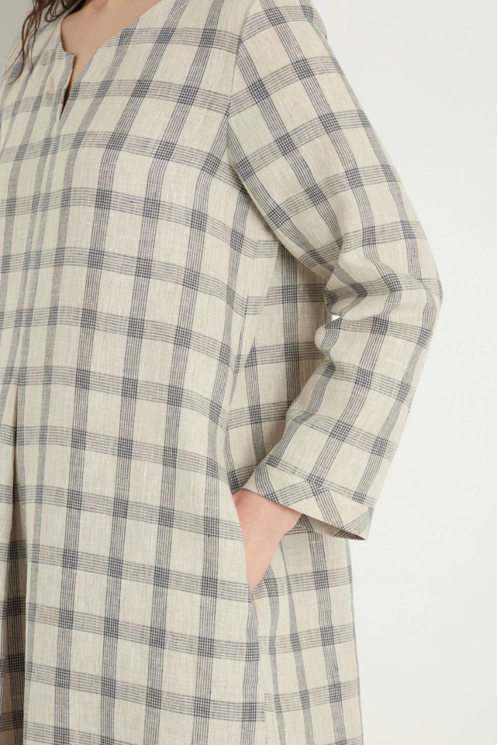 MULTI LINES GRID LINEN DRESS | COL=ECRU