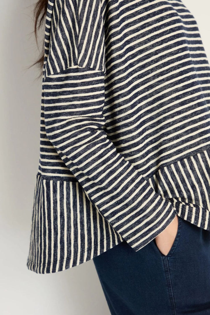 TEXTURED STRIPE BOXY TOP | COL=NIGHT