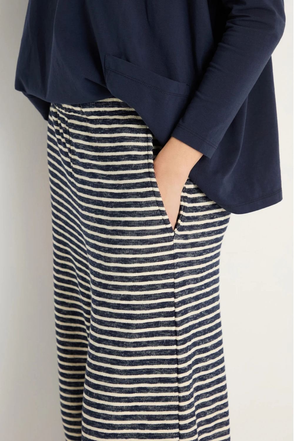 TEXTURED STRIPE BUBBLE TROUSER | COL=NIGHT