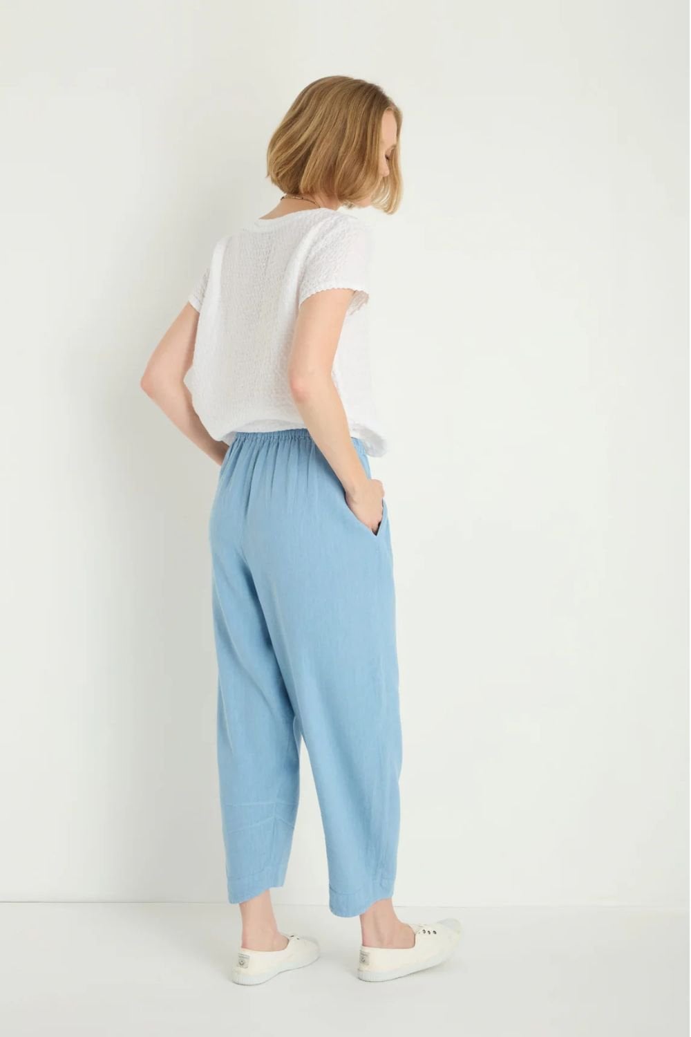 TWISTED LINEN CROP BUBBLE TROUSER | COL=SKY BLUE